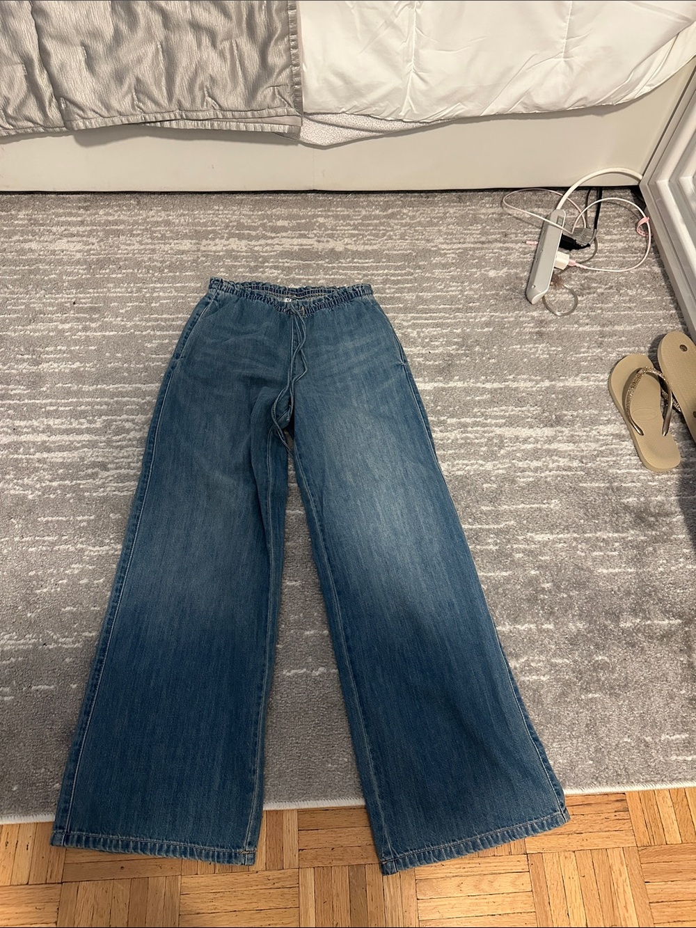 H&M Wide Leg Jeans in Medium Blue